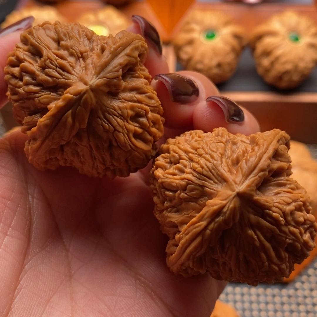 文玩核桃把件43尺寸全品蚂蚁纹南江石