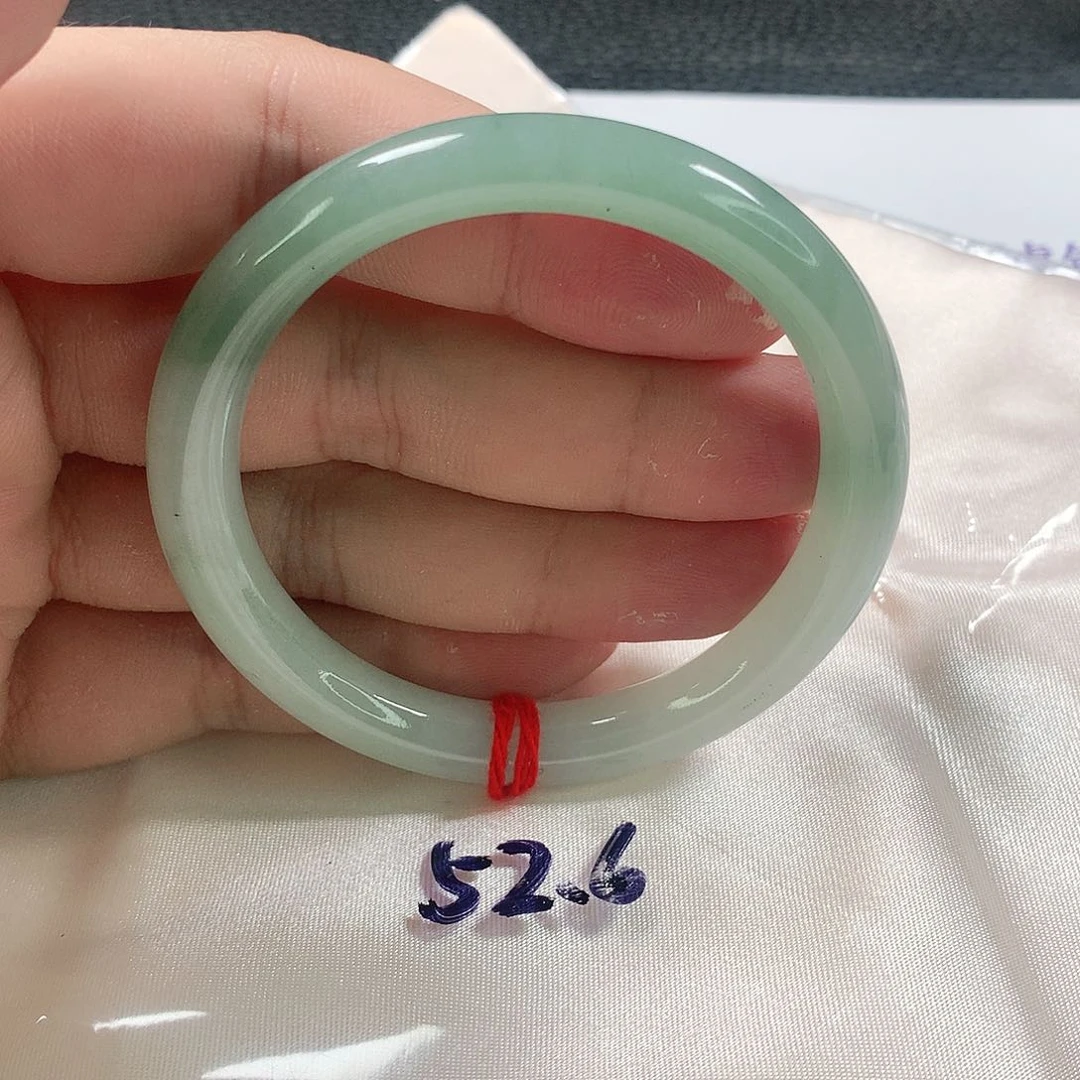 未镶嵌手镯（圆镯）翡翠333号