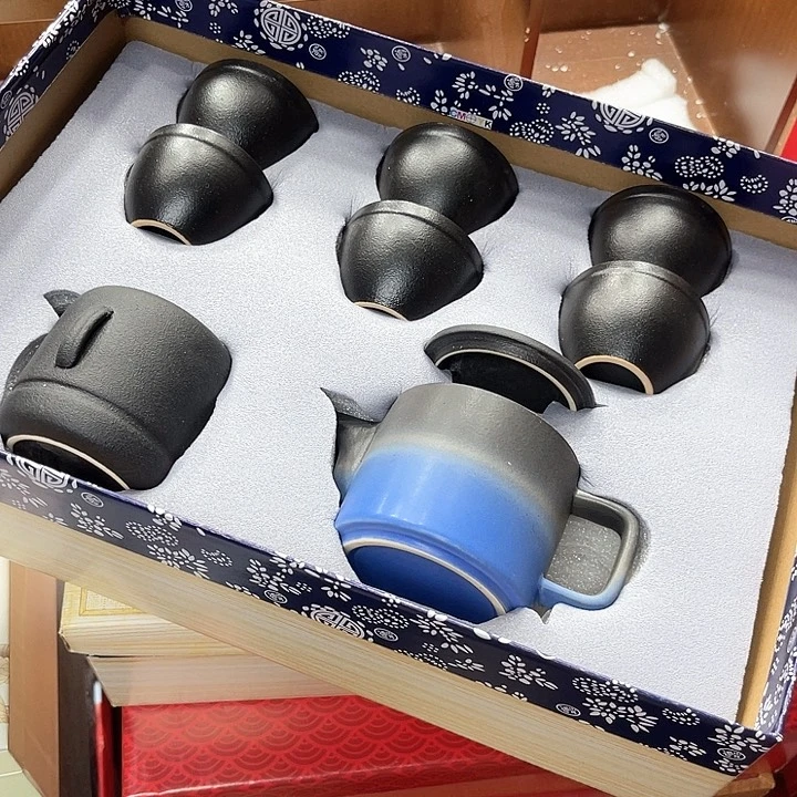 孤品茶具套装等。