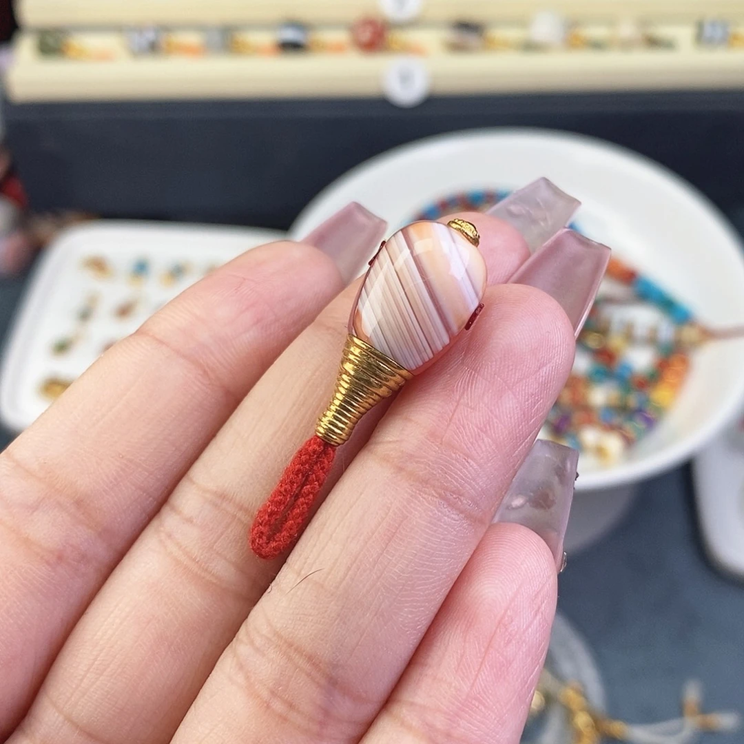 玛瑙/玉髓18K金镶嵌颈饰对孔11