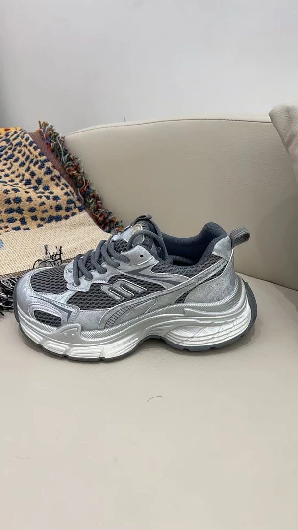 透气女鞋潮流跑鞋老爹鞋女士厚底休闲鞋舒适百搭夏季8616