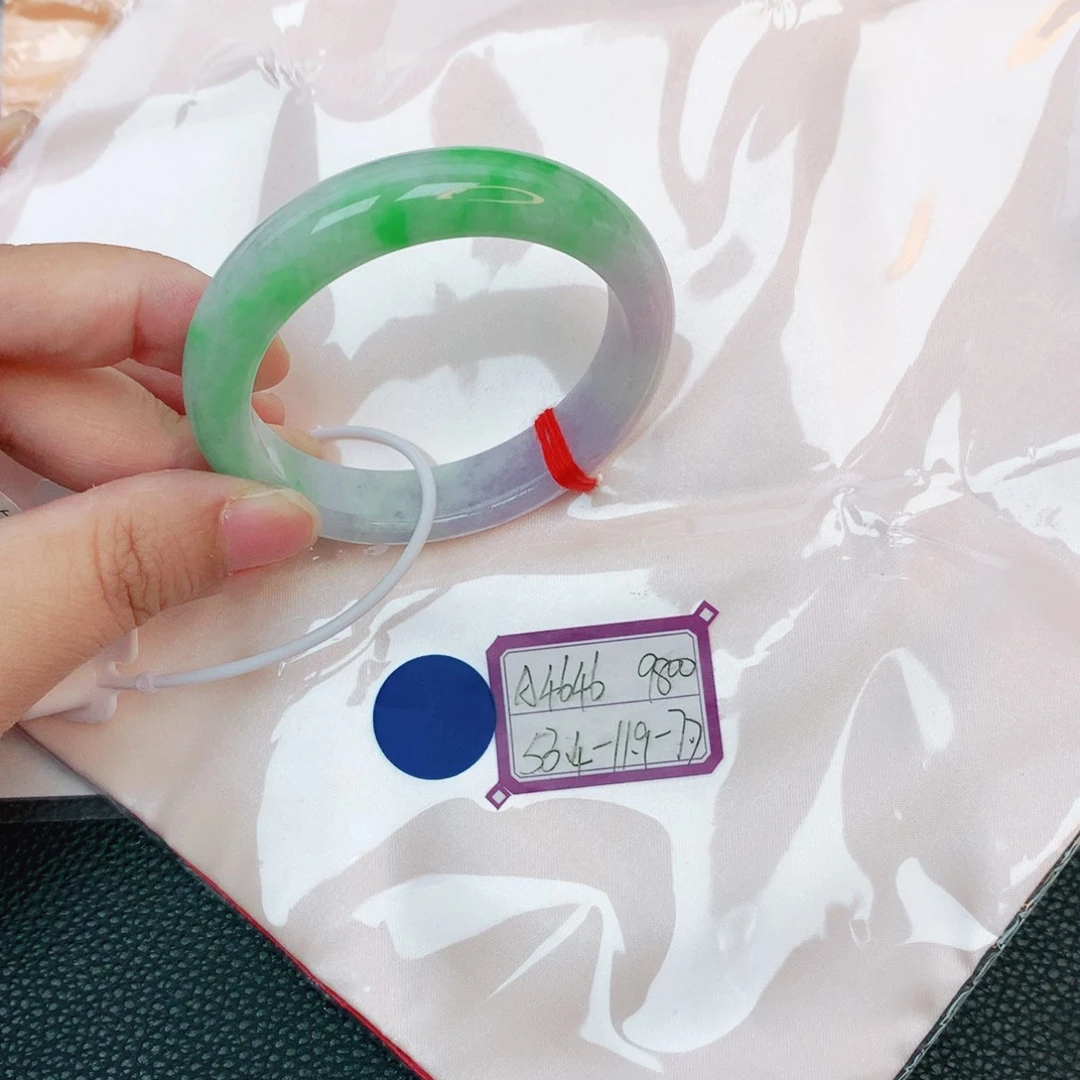 翡翠手镯未镶嵌缅甸翡翠