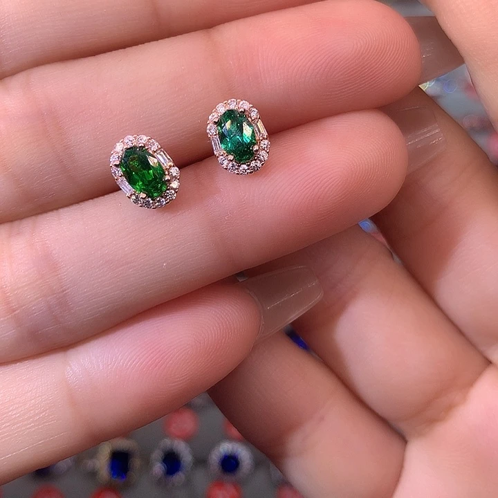 透辉石耳钉银S925镶嵌