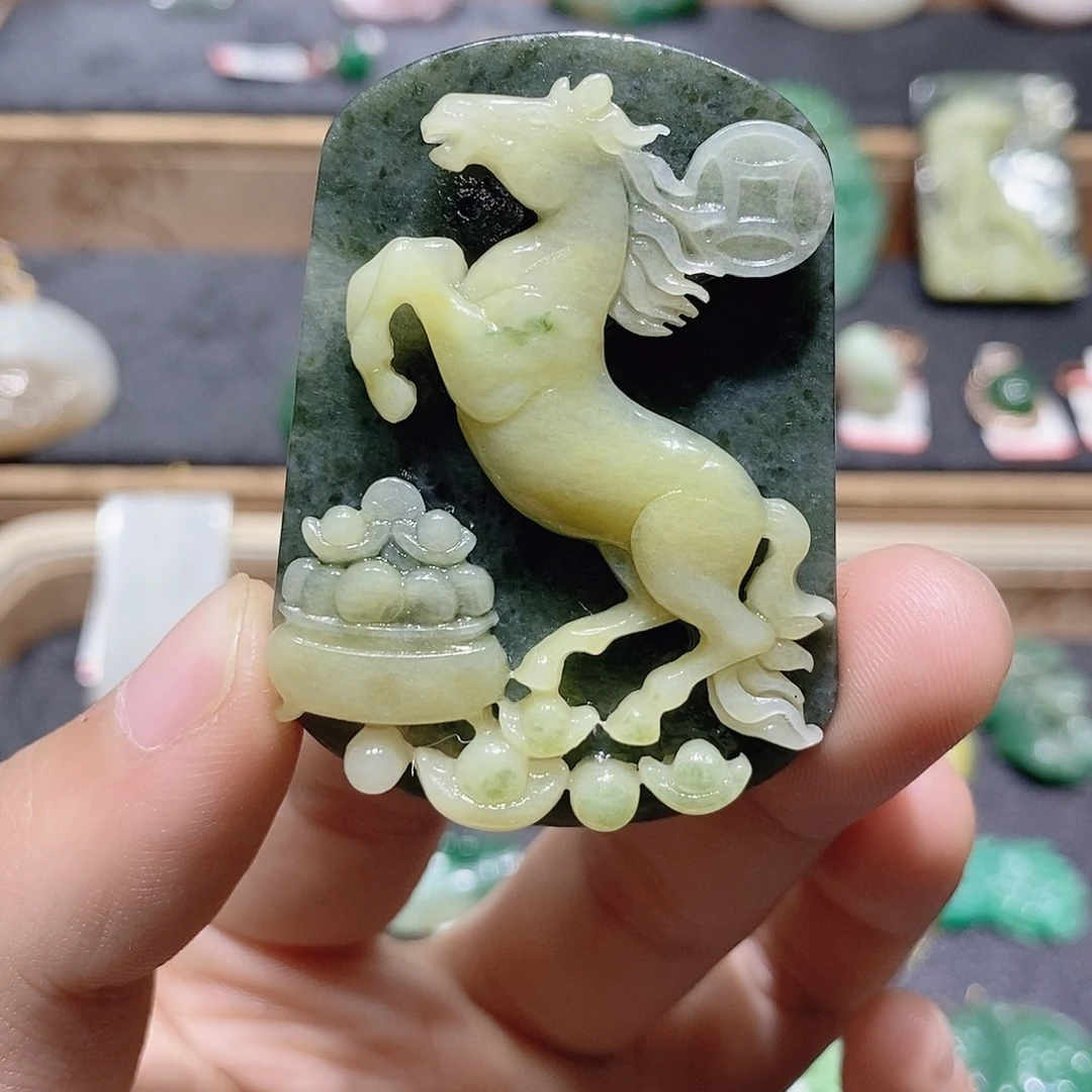 豫***瀚独山玉未镶嵌吊坠