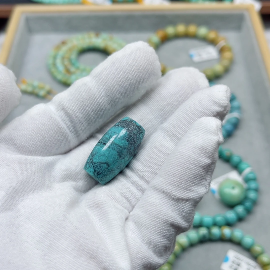 绿松石未镶嵌挂件