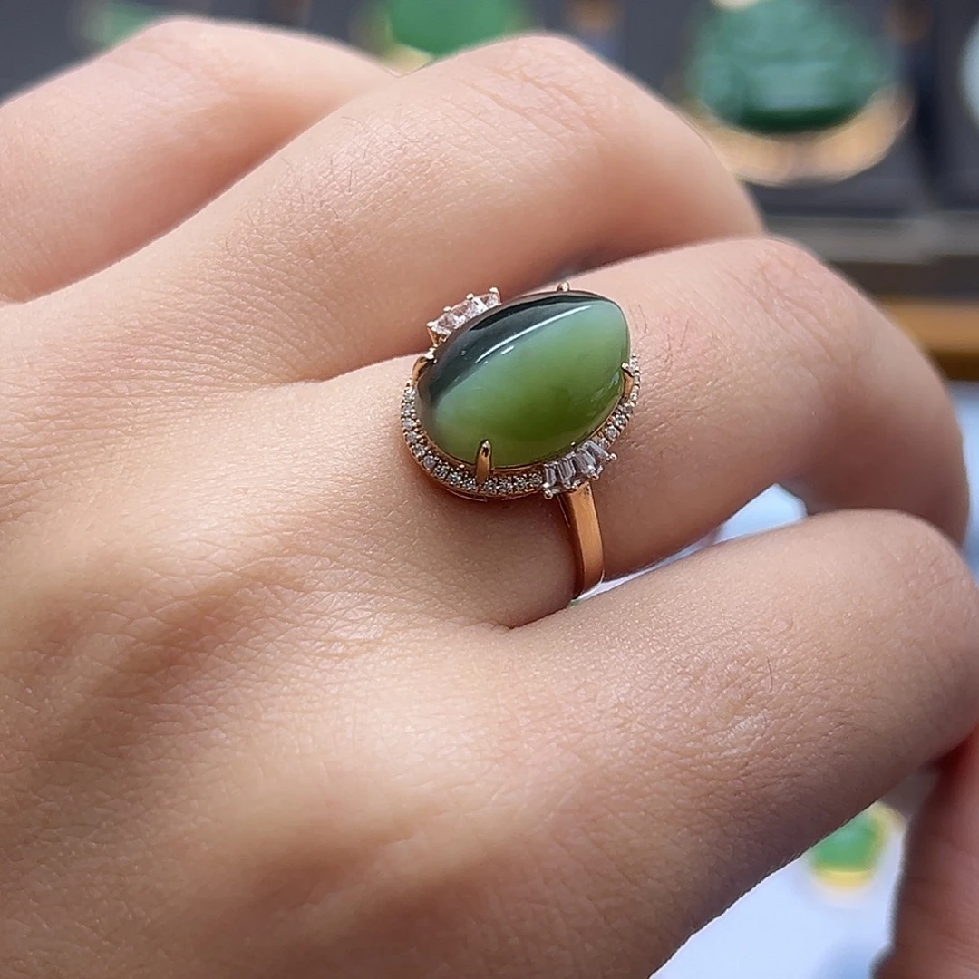 和田玉18K金镶嵌戒指