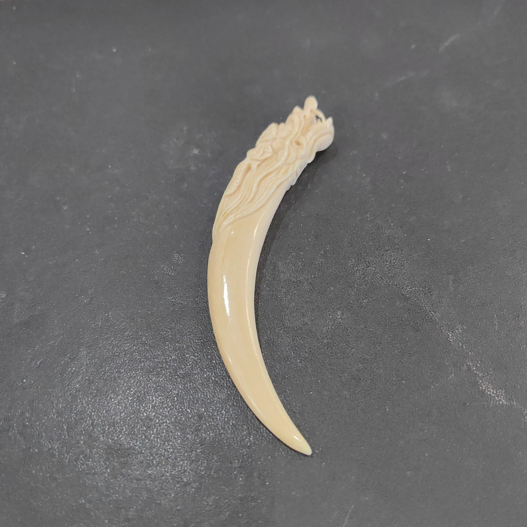 猛犸约8.2克雕刻件ZL2225