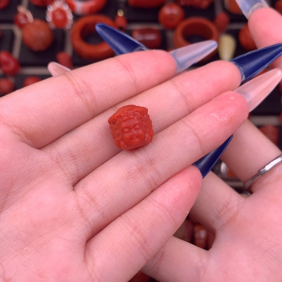 有***杜南红玛瑙未镶嵌三面佛12+