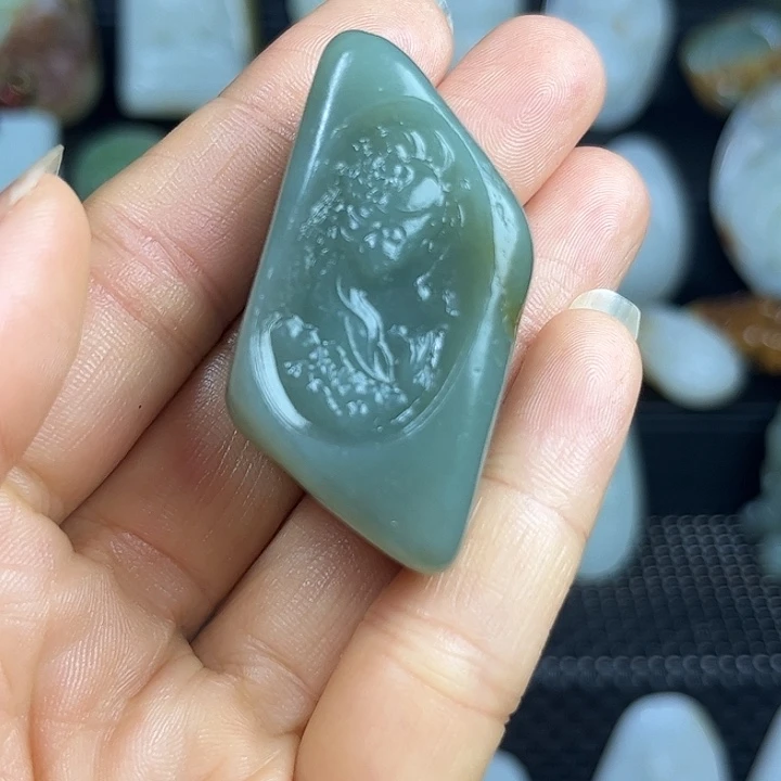 颈饰未镶嵌和田玉