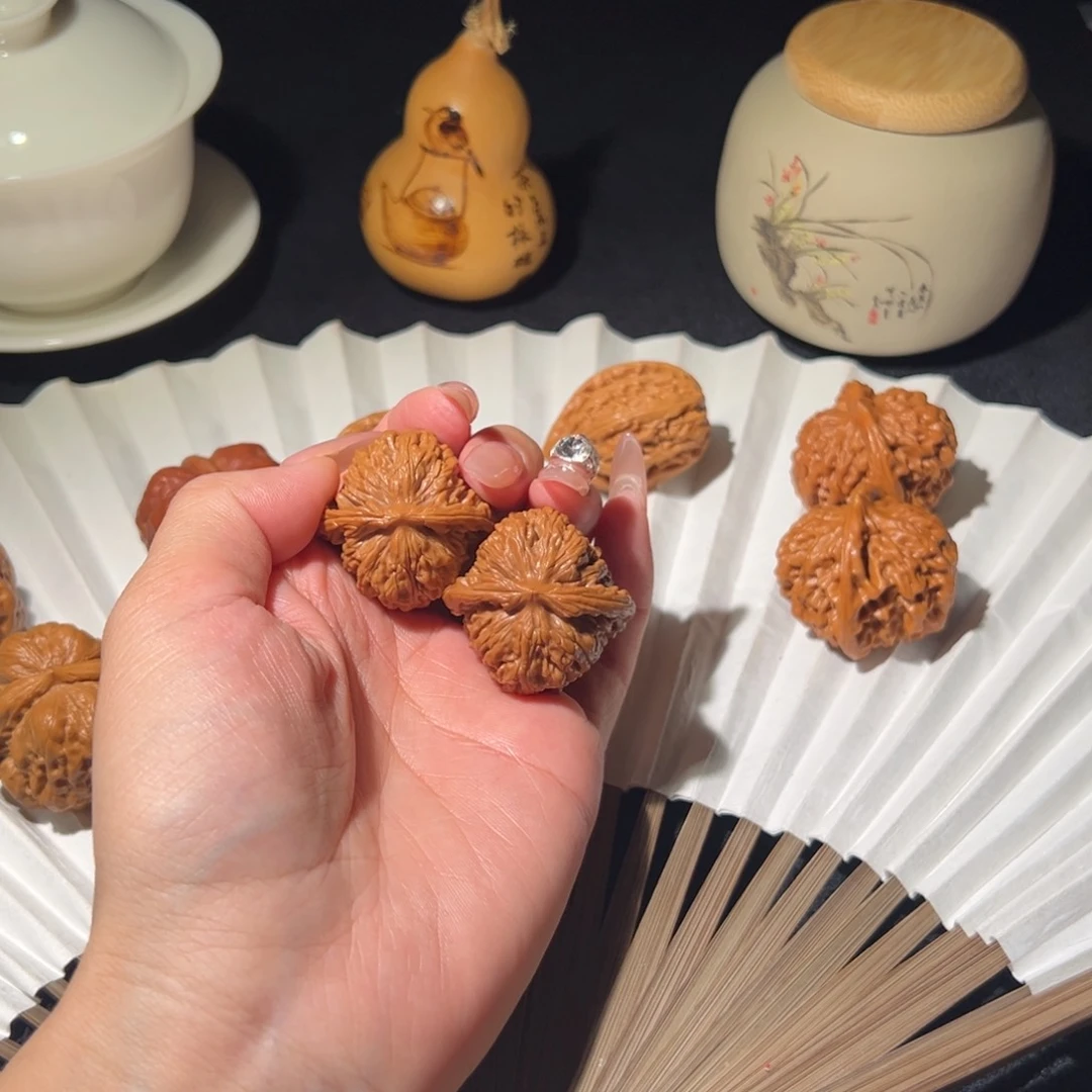 文玩核桃吊坠汉高楼34