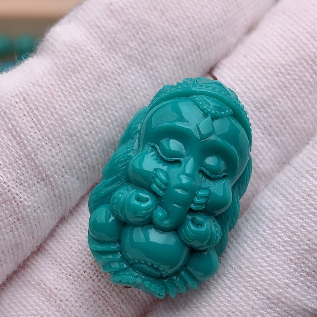 未镶嵌绿松石象宝宝