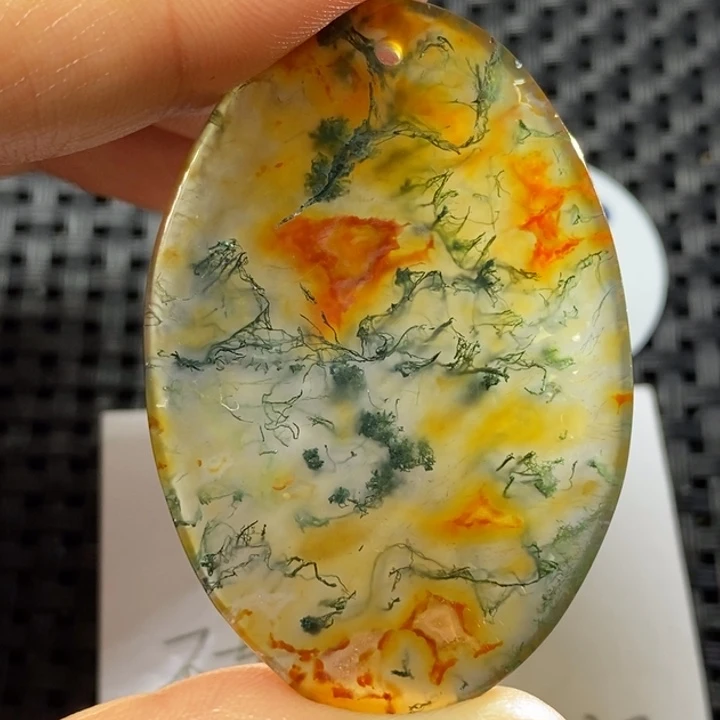未镶嵌颈饰玛瑙/玉髓正**存