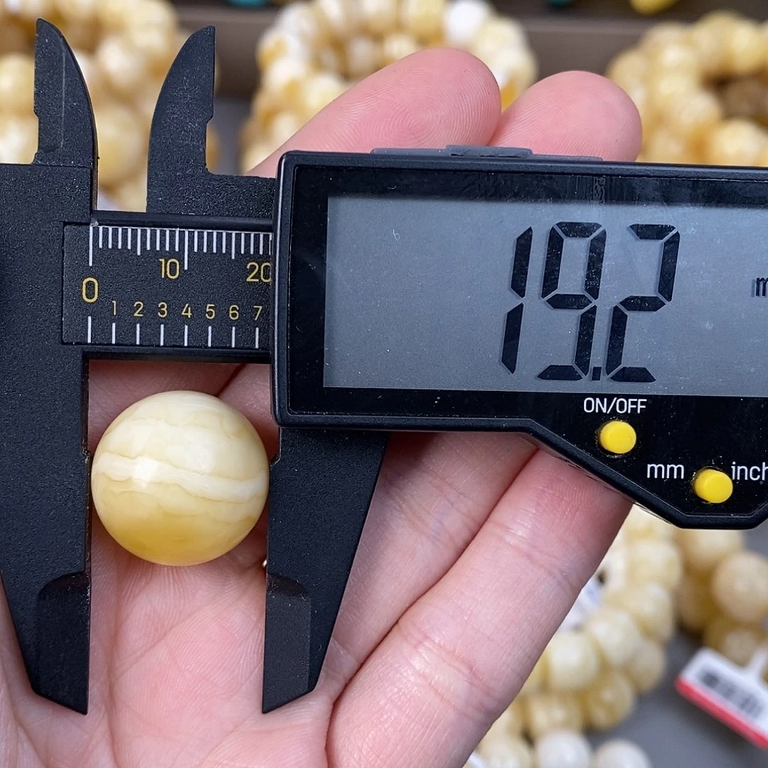 琥珀未镶嵌珠宝奇石4g