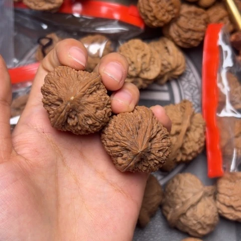 张***腿把件文玩核桃蒜头