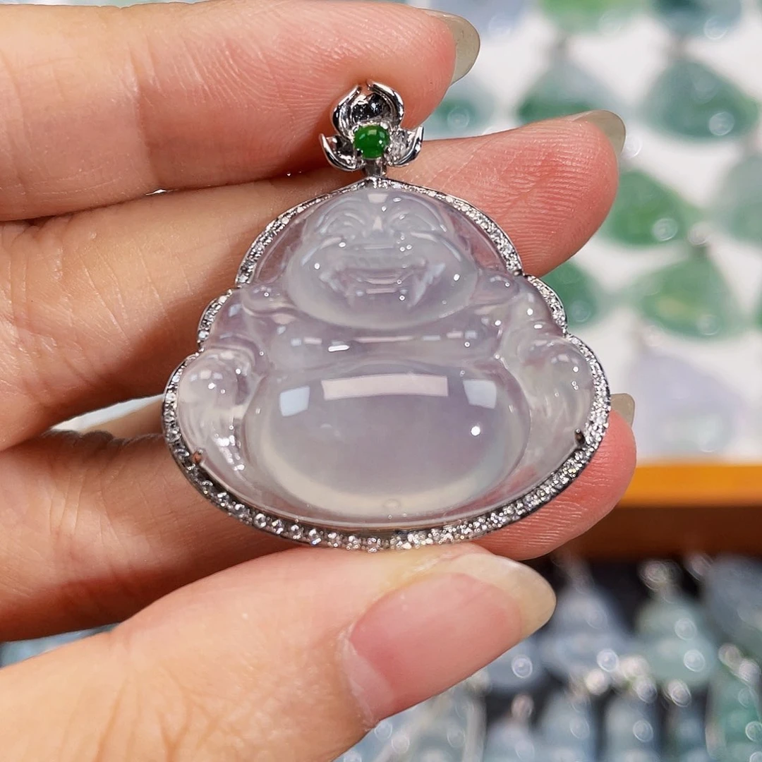 翡翠18K金镶嵌颈饰吊坠