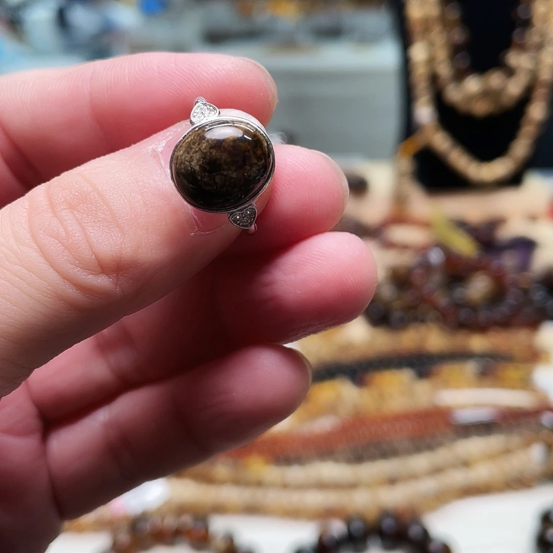 琥珀裸石未镶嵌海*大