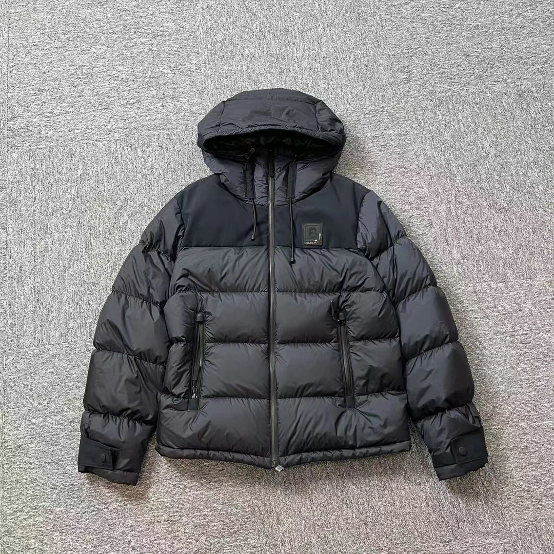 未使用 BURBERRY/博柏利 连帽羽绒服/s码/全新未使用