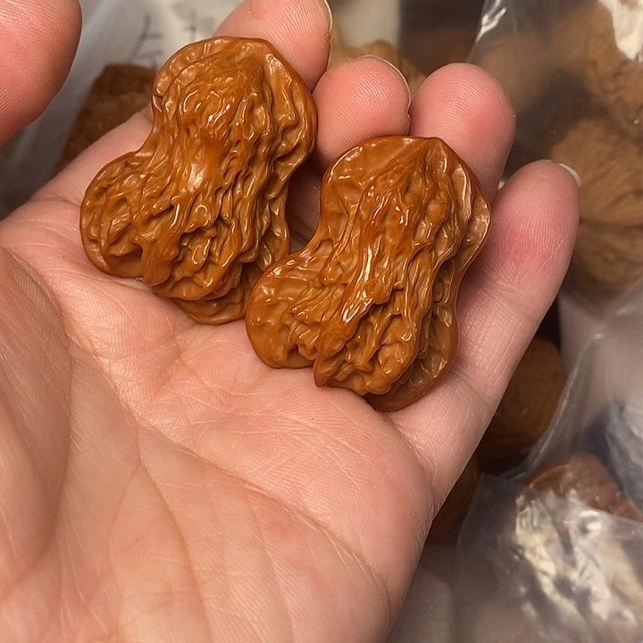 涛***哥文玩核桃吊坠花生