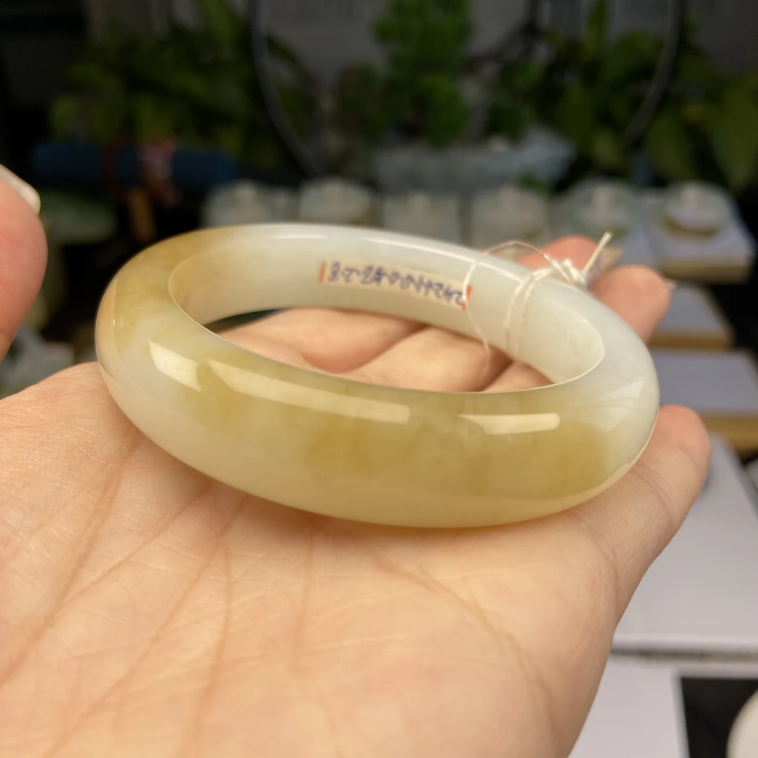 天然和田玉糖青白53手镯