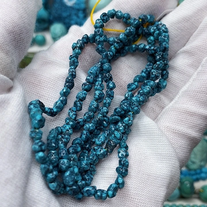 未镶嵌绿松石天然原矿 带武汉地大证书