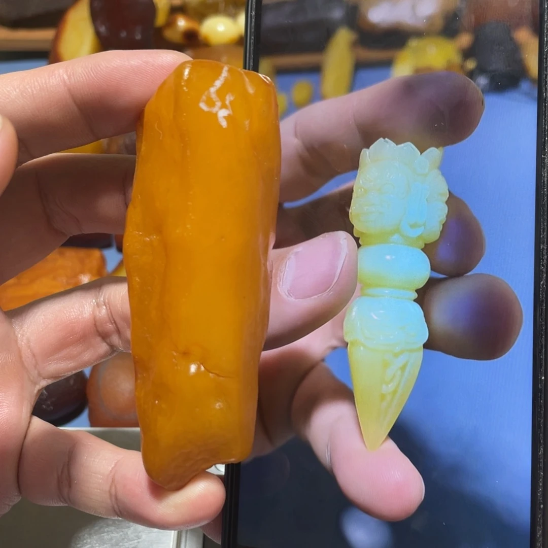 定制蜜蜡未镶嵌降魔杵，手把原石