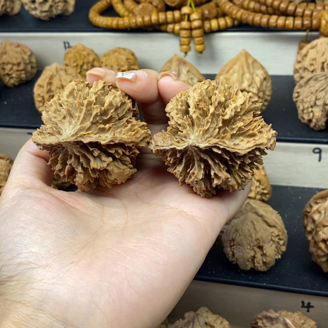上***正吊坠文玩核桃大呲花50有色差