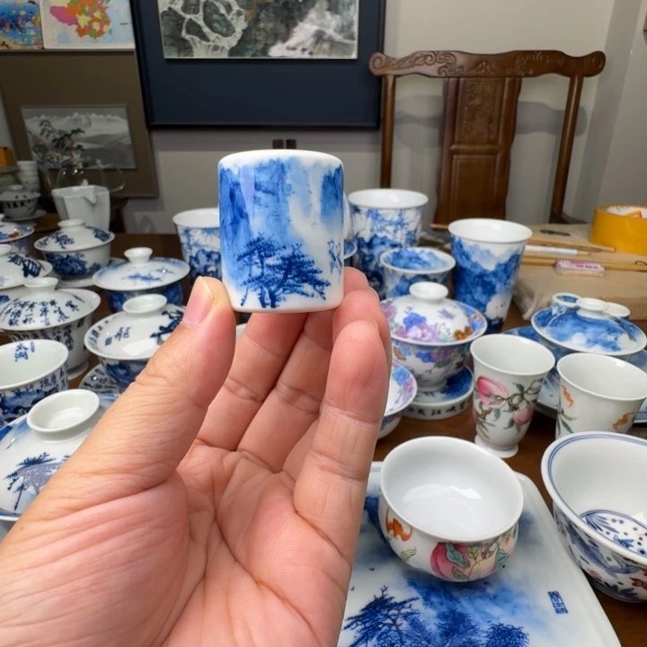 杯子山水画作品集于一体而