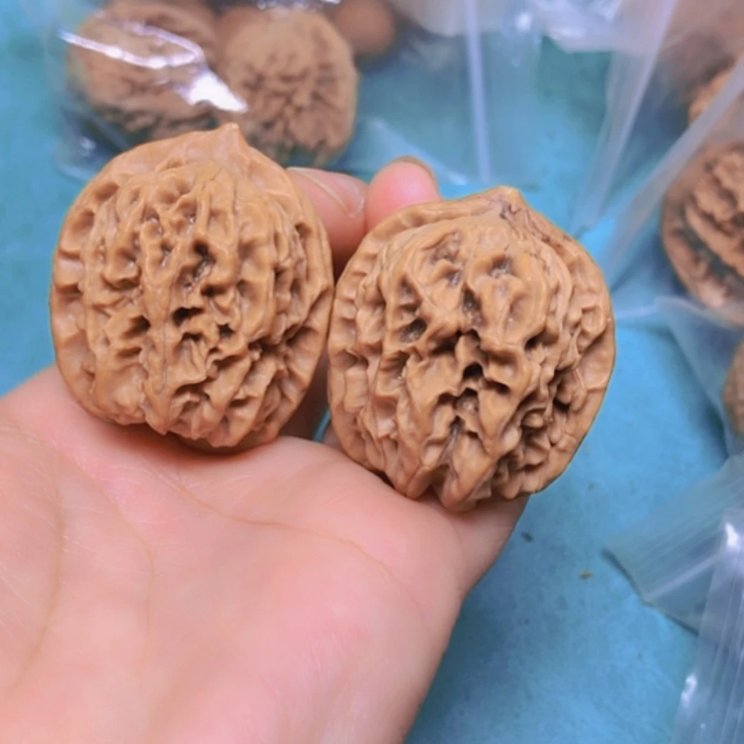 【闪购商品】摆件核桃36皇家护林修尖