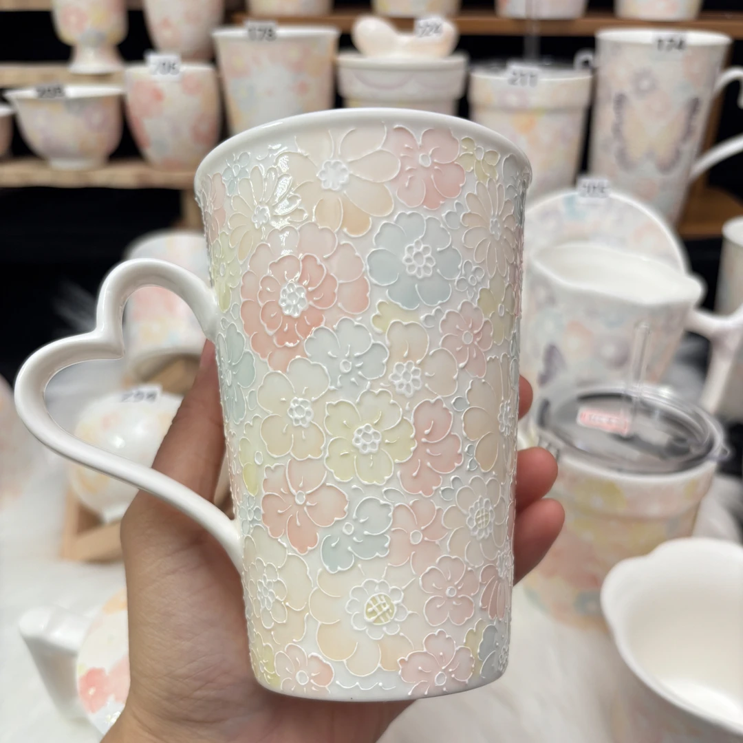 手绘立体万花陶瓷马克杯玉泥透光家用高颜值伴手礼