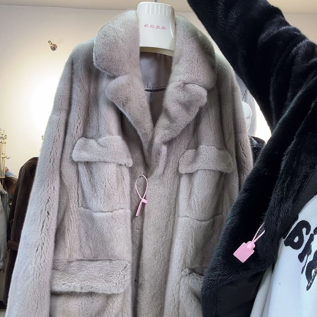 刘***心皮草外套搭配银兰