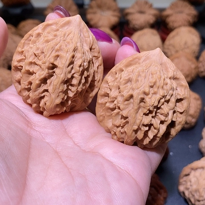 把件文玩核桃40野生招财虎