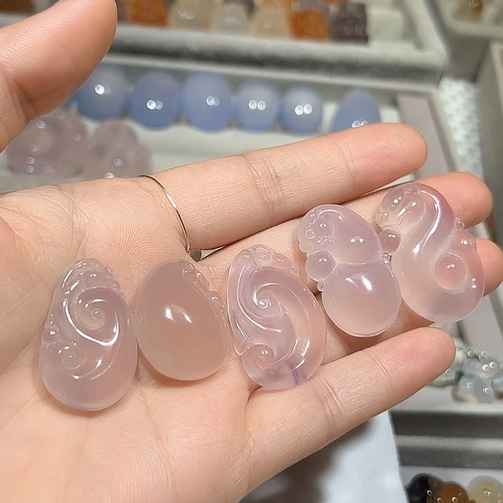 玛瑙/玉髓手链未镶嵌鹰**扬