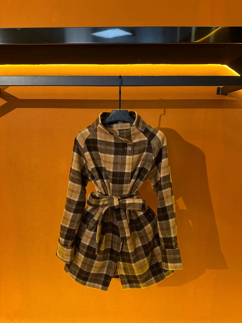 品牌DT-2024冬季新款时尚气质中长款外套R8883