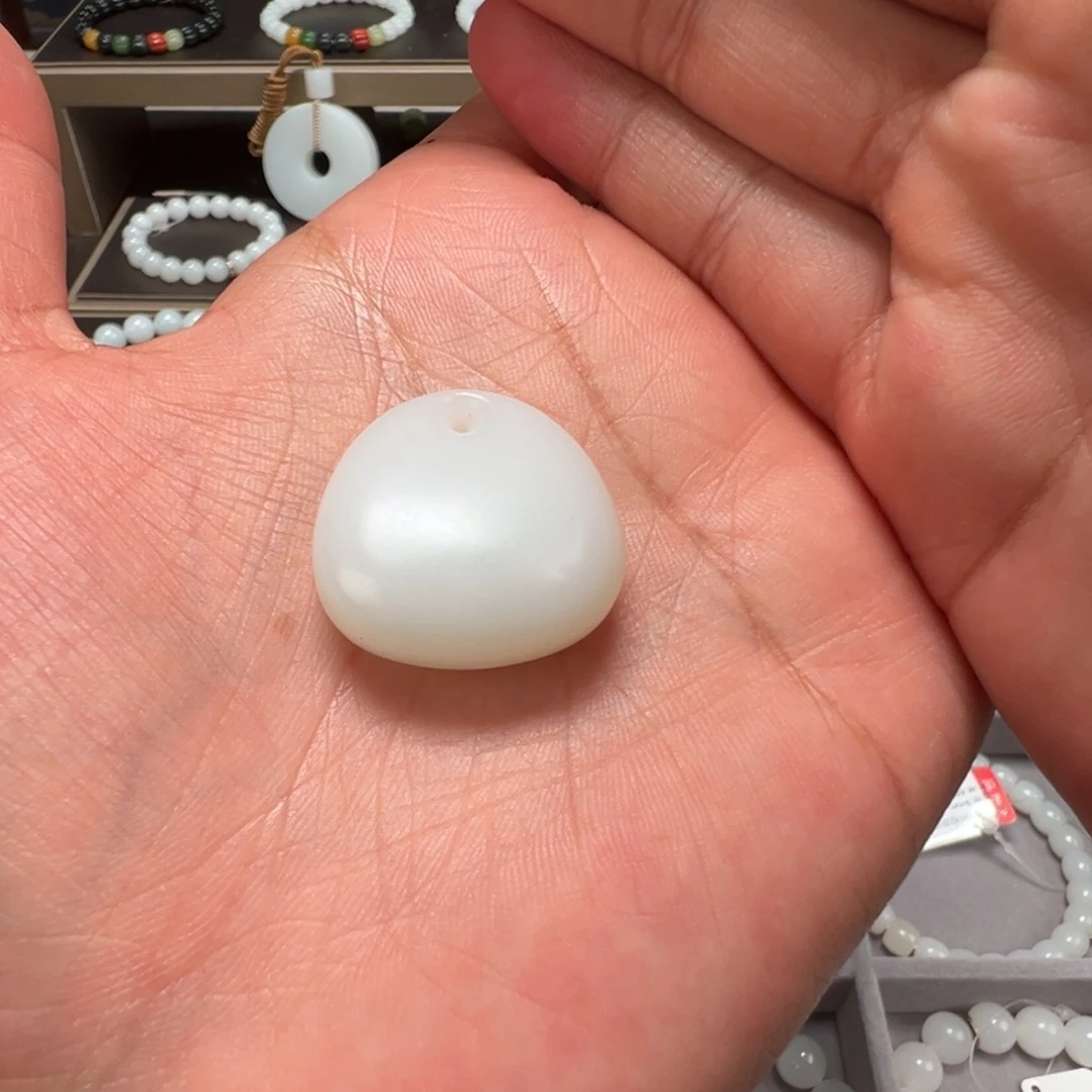 颈饰未镶嵌和田玉卡26.8mm