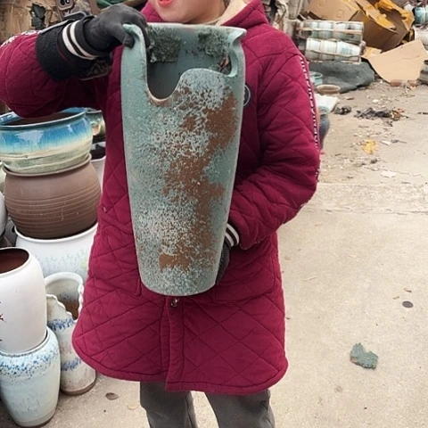 口20高45瑕疵盆子。