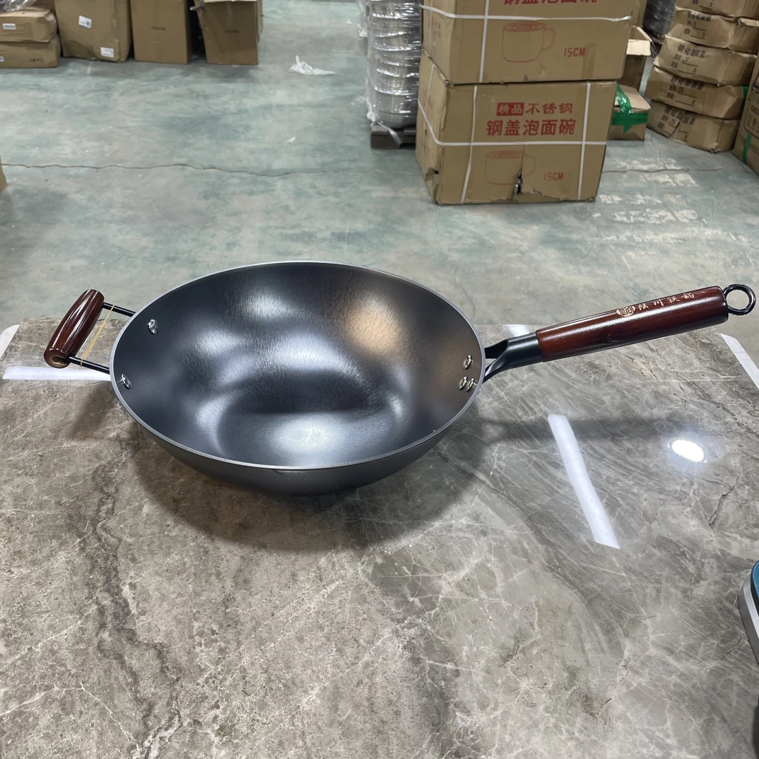 外贸33厘米加厚铁锅炒锅福利款