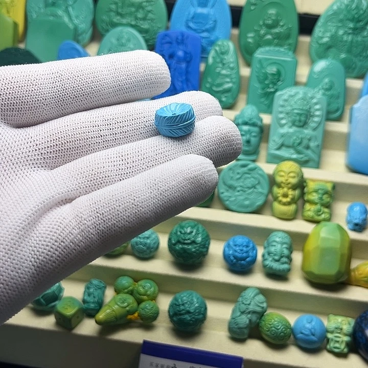 高瓷蓝色羽毛扣15✖️8mm