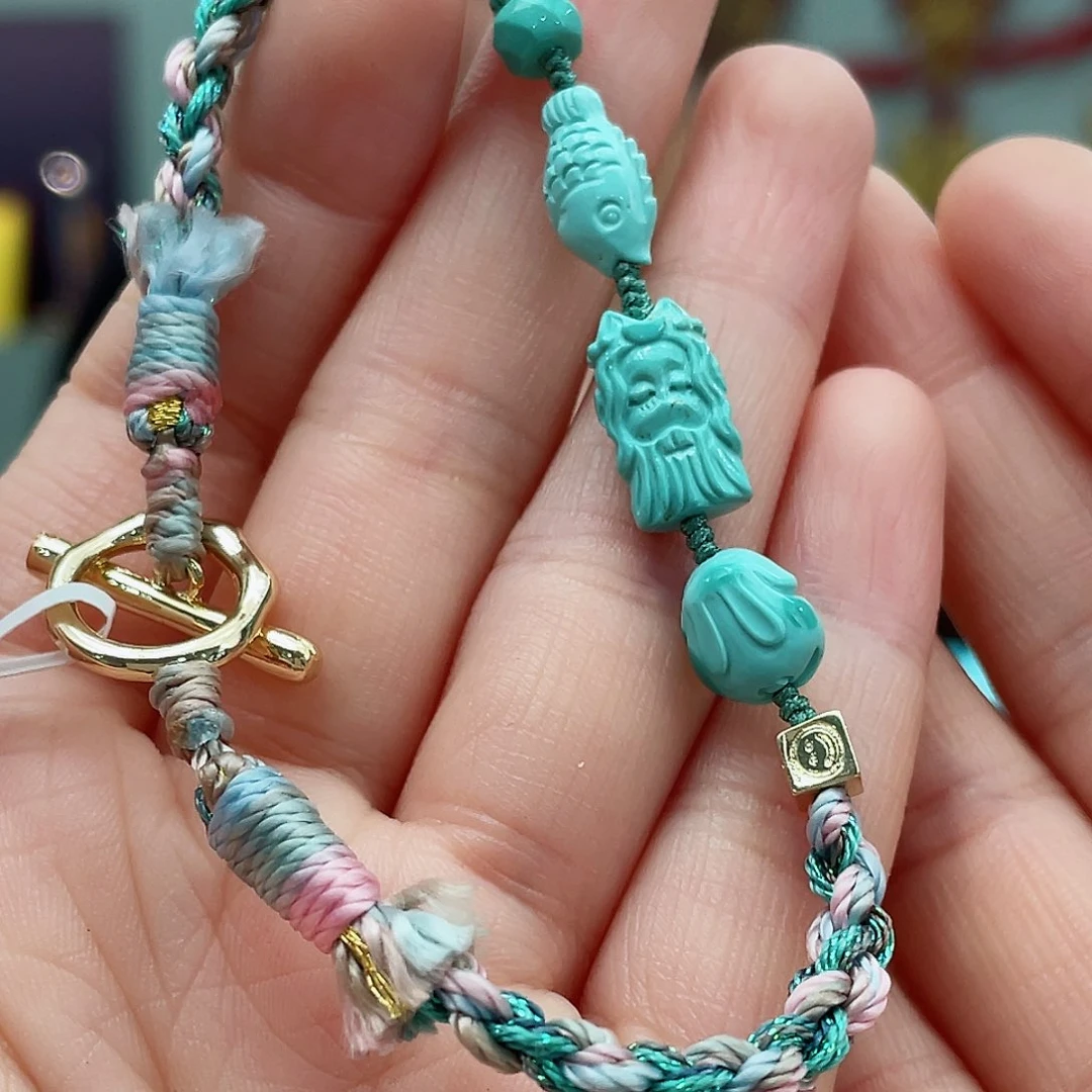 绿松石颈饰未镶嵌