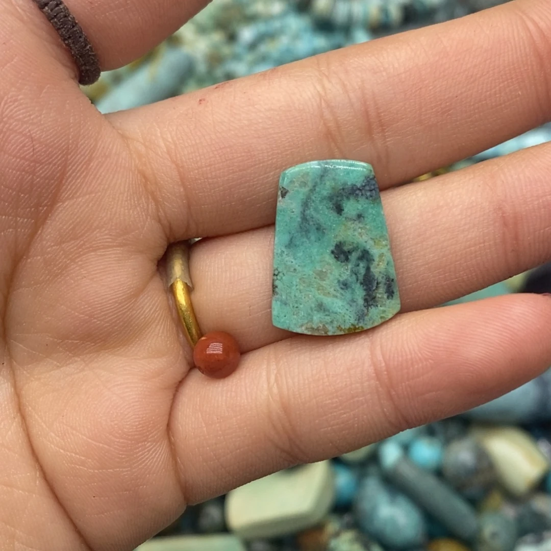 南红玛瑙未镶嵌珠宝奇石