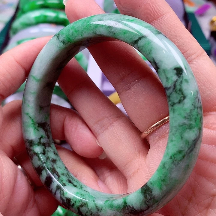翡翠未镶嵌手镯翡翠