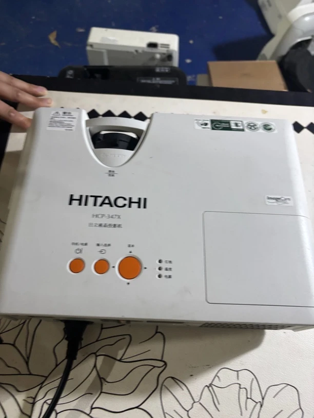 9新  二手 日立配件投影仪 运费自理