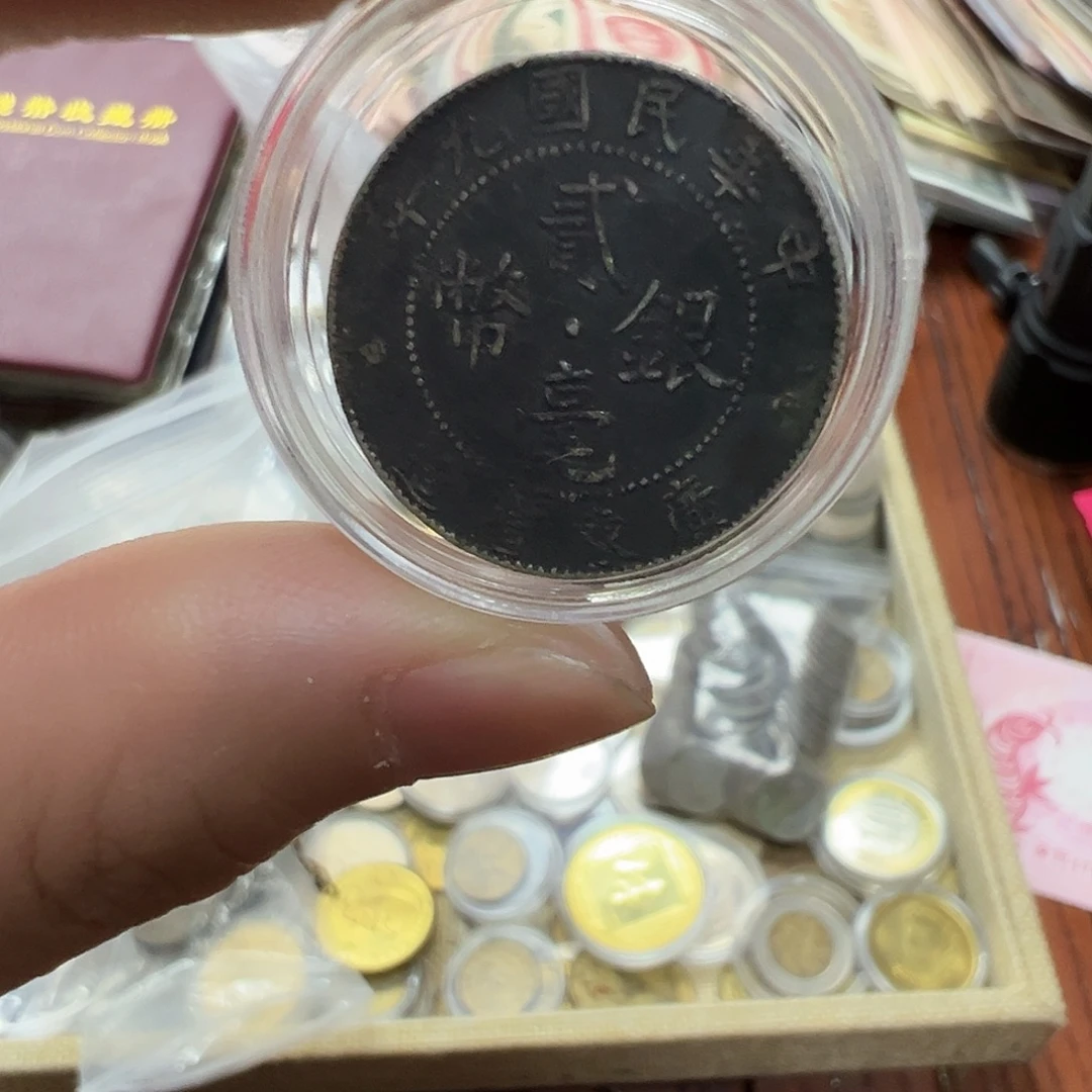 拍品。