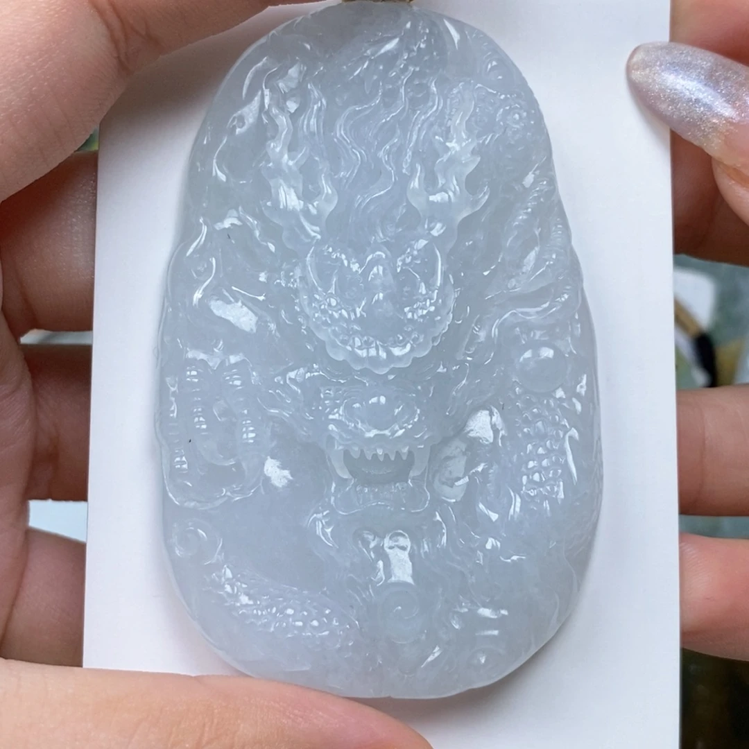 巴***林翡翠未镶嵌颈饰翡翠