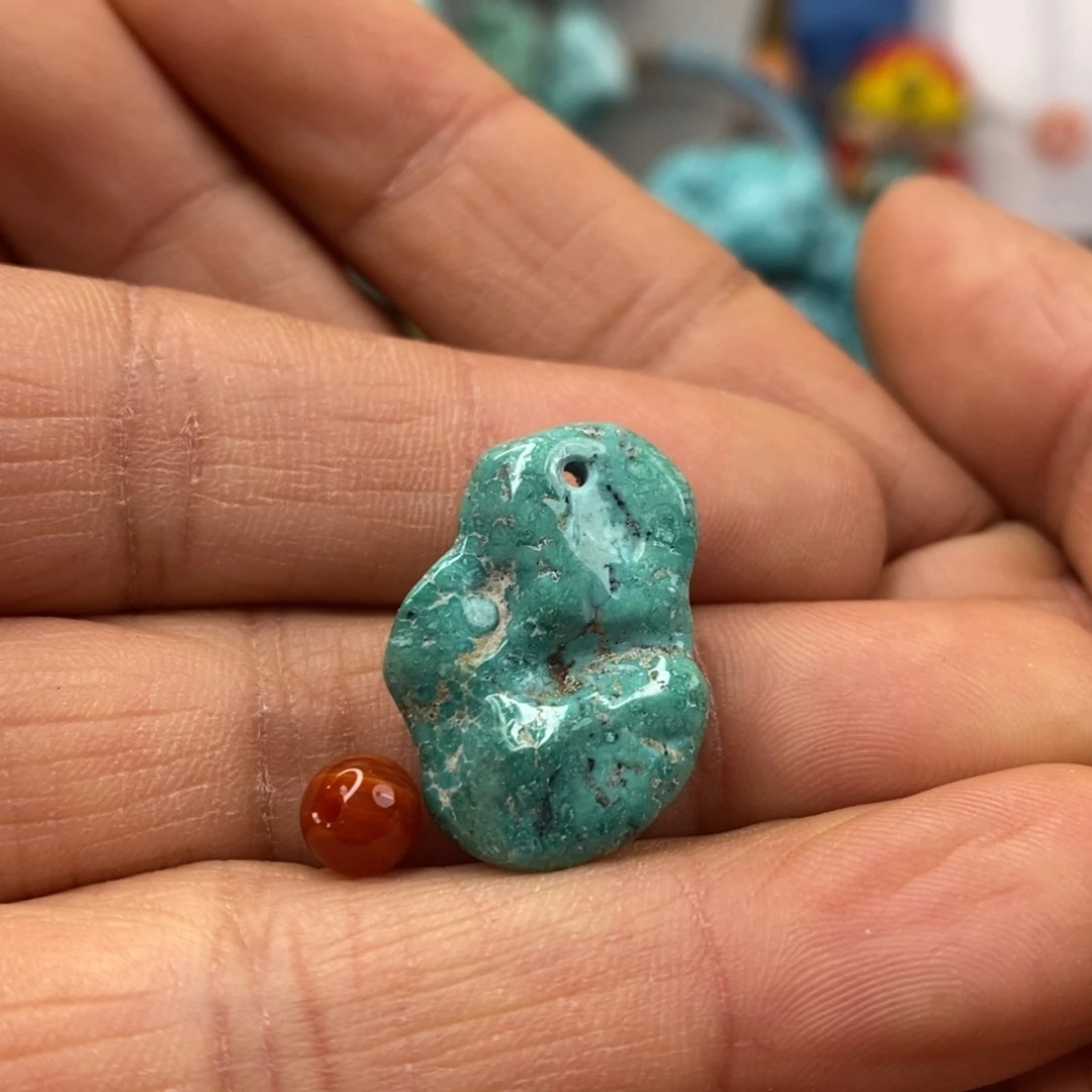 南红玛瑙未镶嵌珠宝奇石