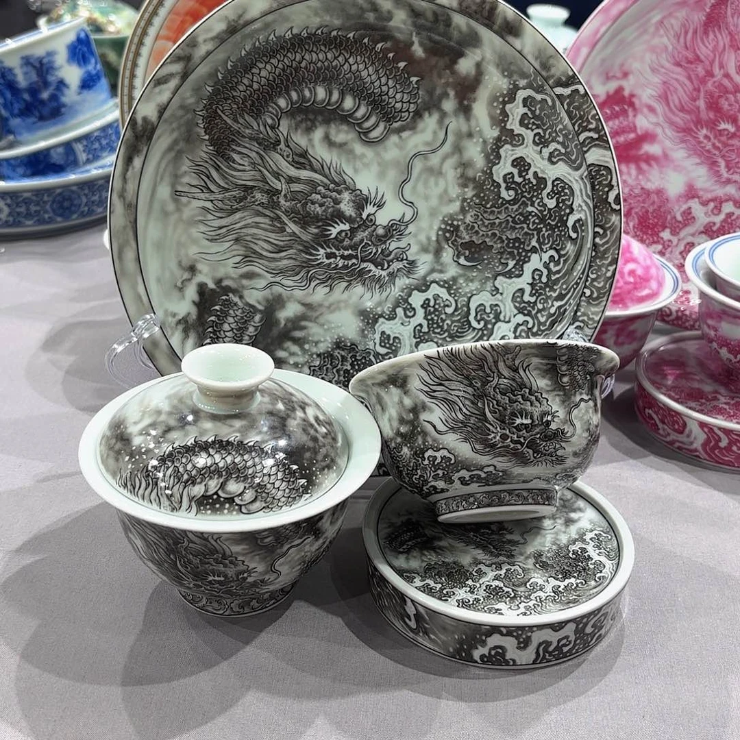 瓷片景德镇瓷器精品陈列