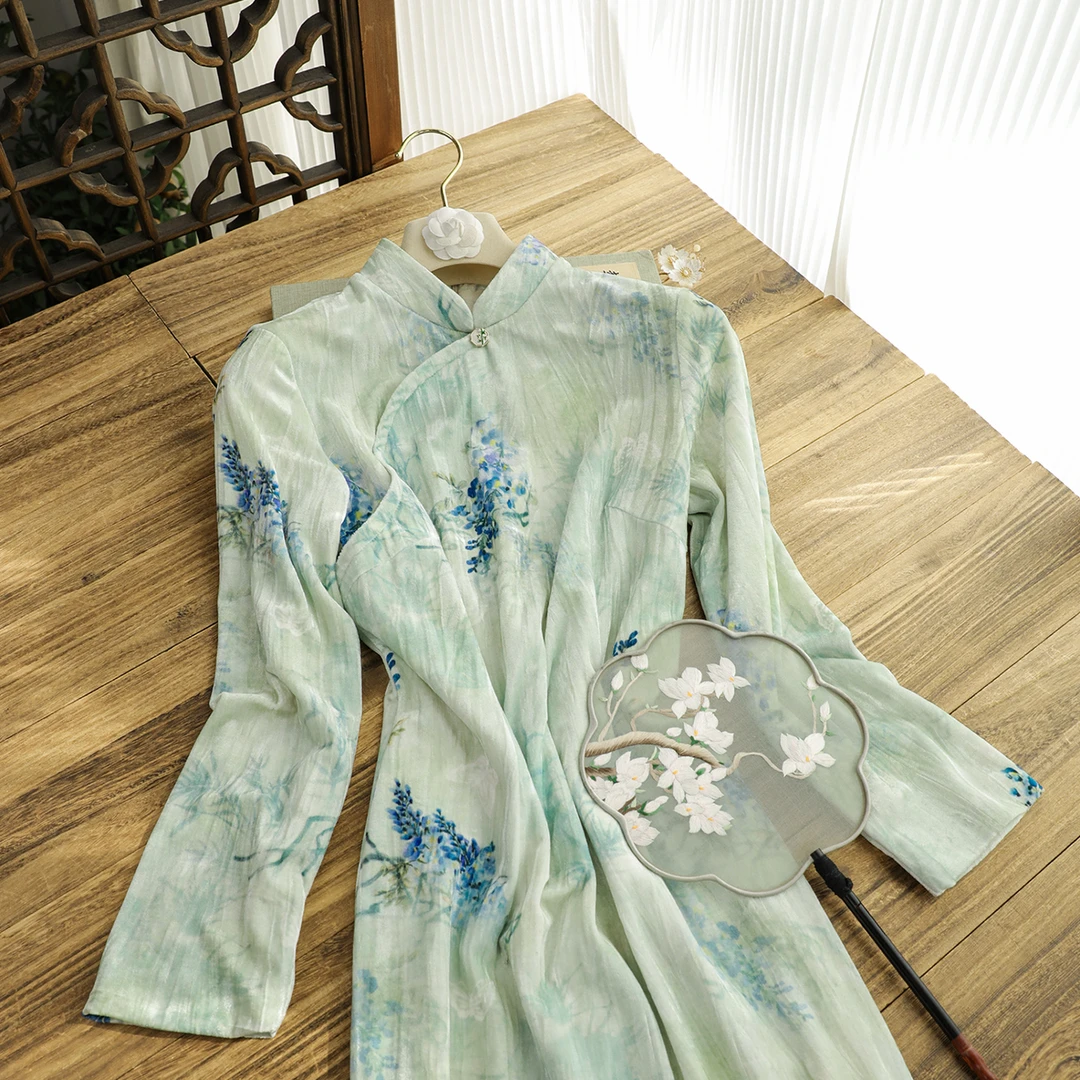 俏娘鱼绿色复古风新中式长袖丝绒旗袍女2025冬新款日常可穿老上海