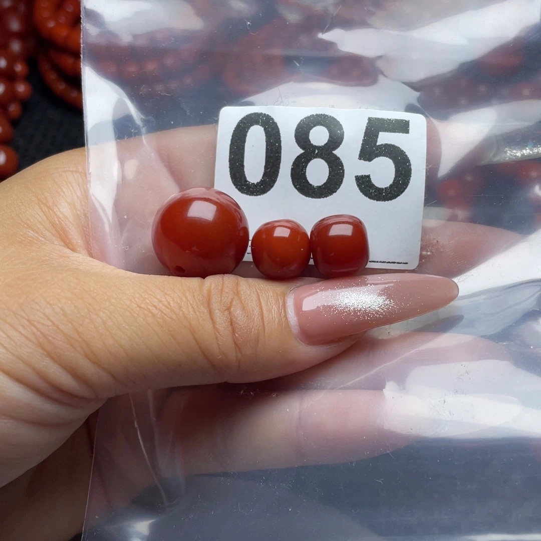 涛***？南红玛瑙未镶嵌手链