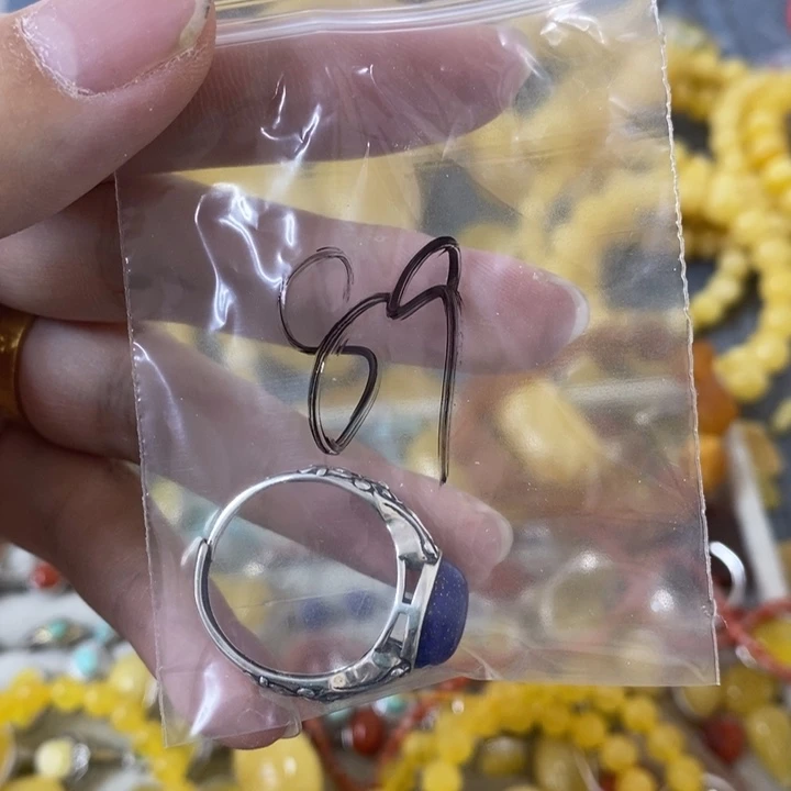 银S925镶嵌蜜蜡裸石戒指