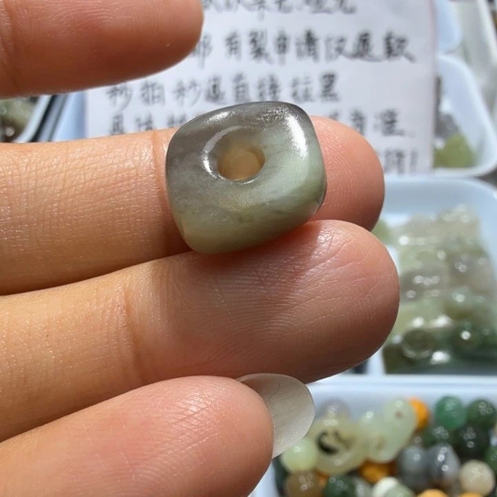 未镶嵌和田玉珠宝半成品