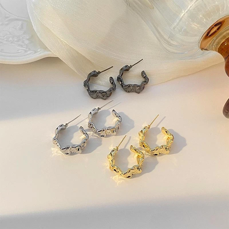 铜合金锆石耳饰 新款时尚高级感设计圆圈褶皱轻奢耳环精致个性简